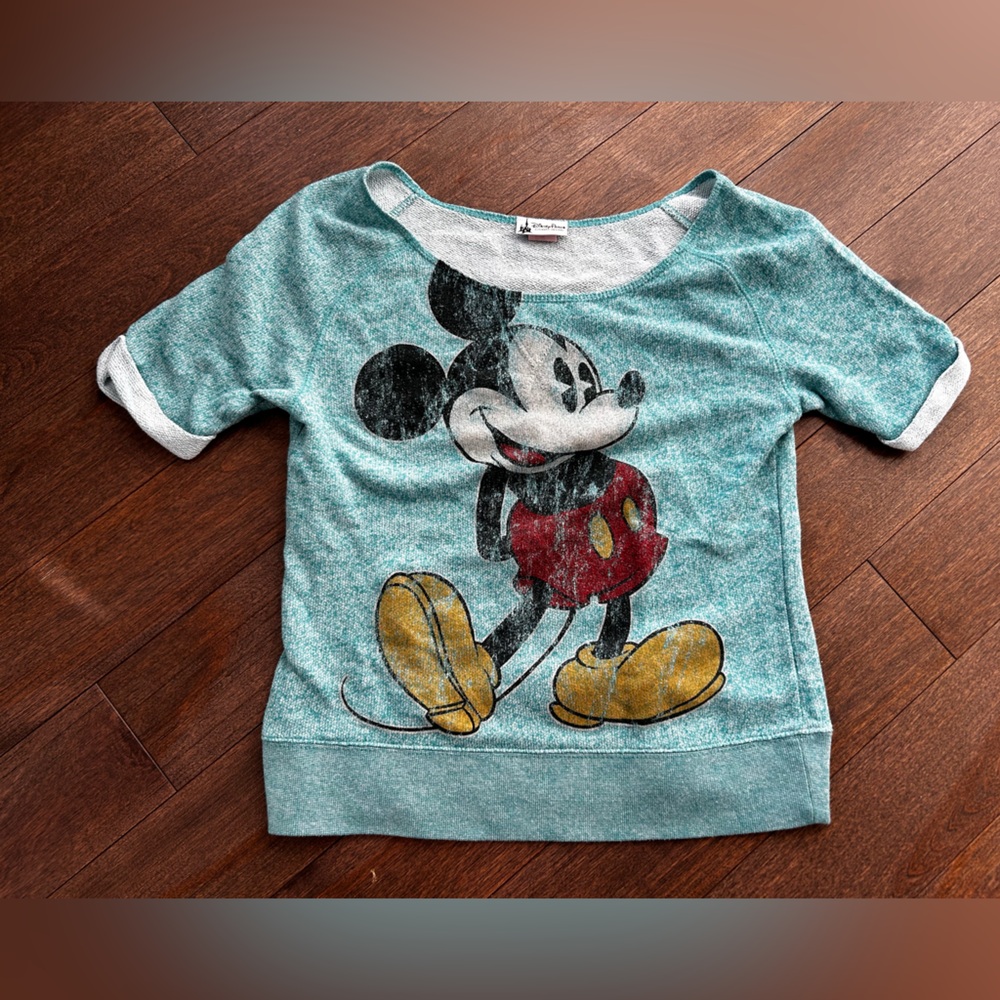 Vintage Disney parks authentic Mickey t-shirt size‎ medium